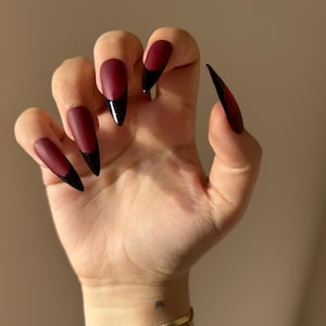 Witchy Stiletto Press On Nails: Gothic Set