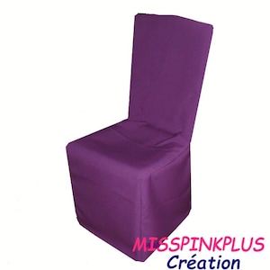 Set mit 6 Stuhlhussen für Esszimmerstühle mit langer Zarge. Knitterfreier Stoff für ein stets makelloses Interieur.