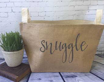 snuggle burlap bin/ burlap storage basket/ throw blanket storage/ blanket basket/valentine's gift