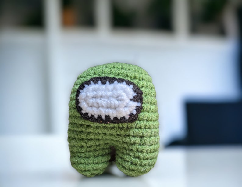 Simpatico modello Amigurumi all'uncinetto, Among Us, Portachiavi all'uncinetto, Portachiavi Kawaii, Miniatura dell'astronauta, Kit in miniatura fai da te, Tutorial PDF, Bluey immagine 6