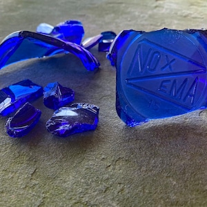 Recycled 1960s Skin Cream Jar Cobalt Glass Earrings Vintage Lace Lever Backs bild 7