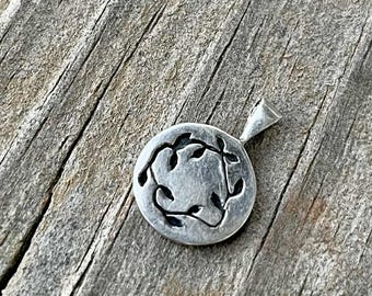 Vintage Round Sterling Silver Charm, Silver Vine Charm, Floral Charm, Botanical Charm,