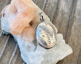 Vintage Sterling Silver Oval Locket