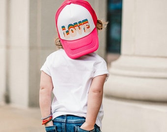 Baby, peuter en kind "Love" Rainbow Trucker Hat Snapbacks voor kinderen Truckerhoeden voor kinderen Schuimhoeden Verjaardagscadeaus voor kinderen