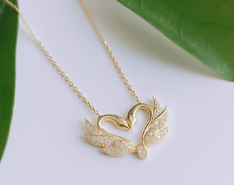 Silver Zircon Stone Elegant Swan Heart Necklace-Dainty Swan Heart Necklace-Gift For Her-Gift for Mom-Birthday Gift-Valentine&#39;s Gift-Gift