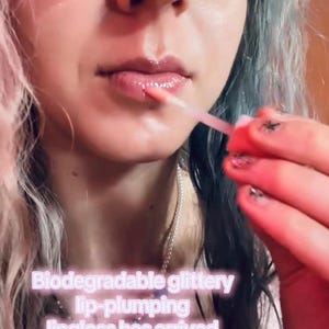 Cosmetics|Lipgloss| Lip-Plumping Shimmery Holographic Lipgloss with Biodegradable Glitter