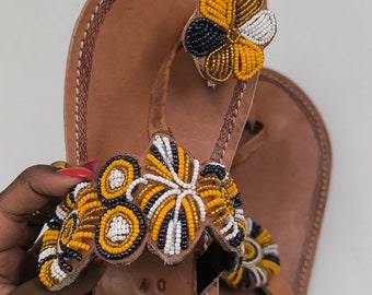 Masai-Sandalen, afrikanische Schuhe, handgefertigte Schuhe, Lederschuh, Damenschuh, Slipper-Keil