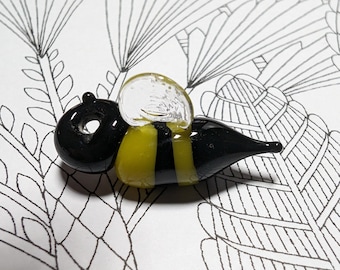 Prima Donna Designs - Handmade Lampwork Glass 016 Bee Bead *MTO*