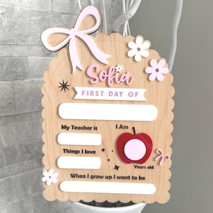 Back to School Sign Personalized First Day of School Sign Bow Theme Back to School Wooden Sign Reusable for Girls School Photo Props