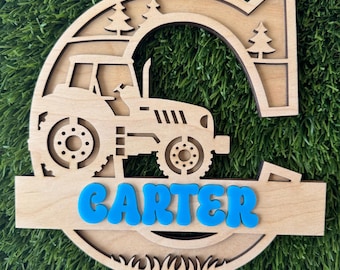 Nom du tracteur de ferme, décoration de chambre, panneau en bois personnalisé sur le thème de la ferme, nom pour enfants, décoration de chambre d'enfant, panneau en bois sur le thème du tracteur, cadeau pour les garçons