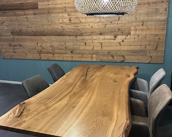 Massief houten tafel, speciale tafel, houten tafel, eiken tafel, individuele tafel, oude houten eettafel, epoxyhars tafel, epoxy tafel