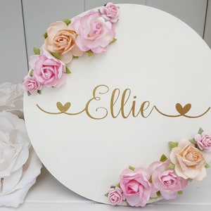 Floral personalised sign, wooden round name plaque, wall decor, nursery, girls room plaque, roses personalised plaque, gift for her