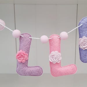 Banderines de fieltro personalizados con letras y nombres, decoración para habitación infantil, regalo para bebé recién nacido, regalo de cumpleaños.