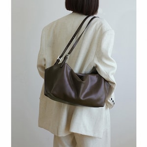 Weiche Lederumhängetasche, Schokolade Minimalist Hobo Bag, Tragetasche mit Doppelriemen, Pendlertasche