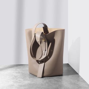 Leather Tote Bag, Minimalist Bucket Bag for Women, Crossbody Bag, Slouchy Commuter Bag