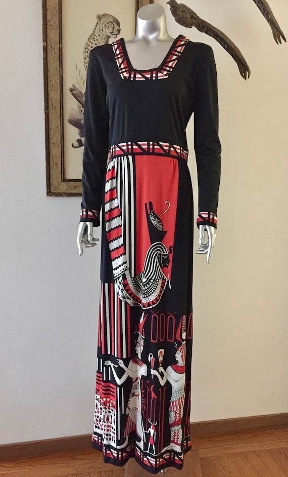 Stunning 1970s Paganne Egyptian Pharoah Print Gown