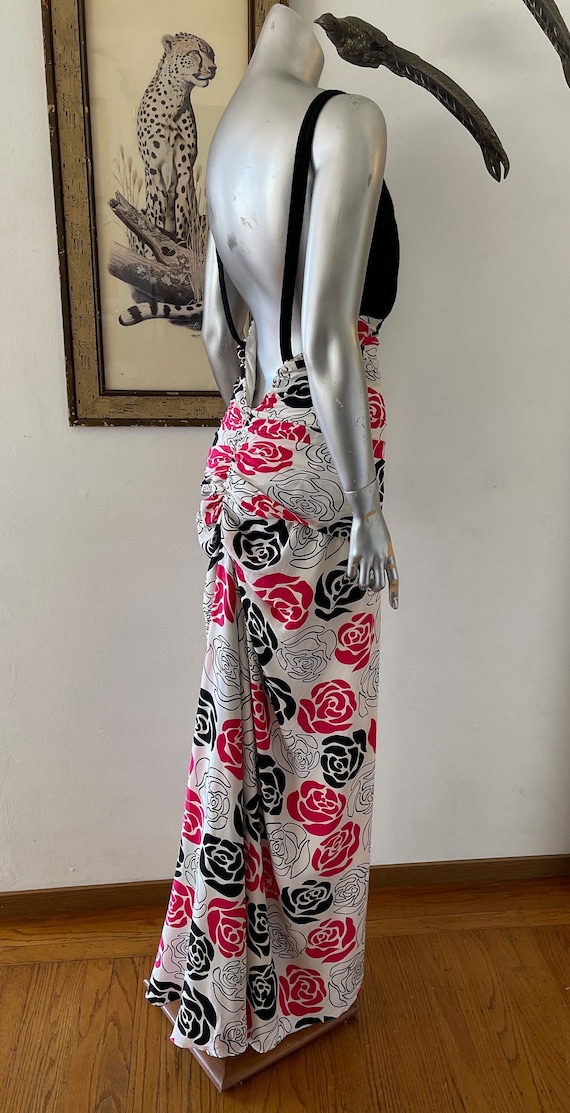oscar de la renta open back dress Oscar De La Renta Resort 2018 Open Back Black Gown
