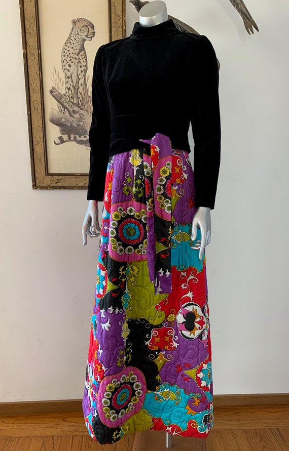 Iconic 1970s Psychedelic Quilted Maxi Dress by Dy… - image 2