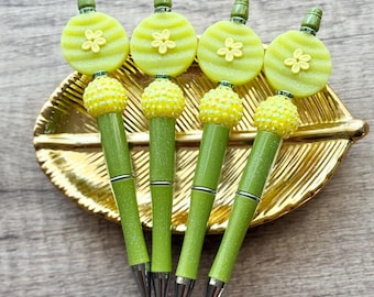 Pickle Slice Beaded Ink Pen, Foodie Gift, Dill Pickle Party Favor, Snack Lover Stationery, Journaling Gift, A Big Dill, Spicy Pickle