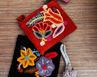 Peruvian hand-made Coin Purse, natural dyes.