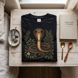 Königskobra, Botanisches Reptilien-T-Shirt, Schlangen-T-Shirt, Personalisiertes Geschenk für Mama, Papa, Sohn, Lehrer, Ehefrau, Schwester, Freunde, Reptilienfan