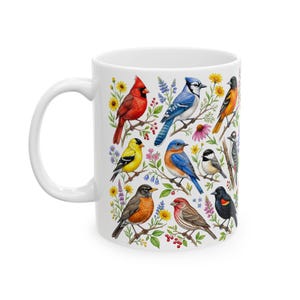 Taza de café con pájaros de jardín, aves cantoras norteamericanas, taza de té, cardenal, jilguero, arrendajo azul, petirrojo, arte floral, regalo para observadores de aves, decoración de primavera y verano imagen 5