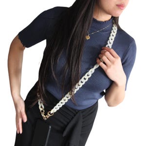 Cute Phone Chain For Her Crossbody Long Phone Strap White Transparant Phone Rope For Partys Phone Strap Handsfree Phone Safety Strap City