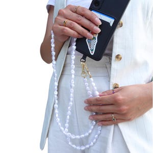 Crossbody Phone Strap Pearl Phone Chain Pearls Phone Lanyard Pearl Charm Wedding Accessory Emily in Paris Pearl Strap Adjustable Phone Charm