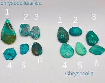 Chrysocolle gemme de silice et cabochons de chrysocolle - Formes uniques