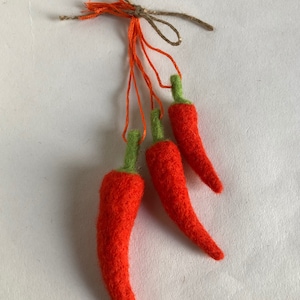 Set of 3 Mini Tiny Needle Felted Chilli Pepper Christmas Tree Decorations image 1