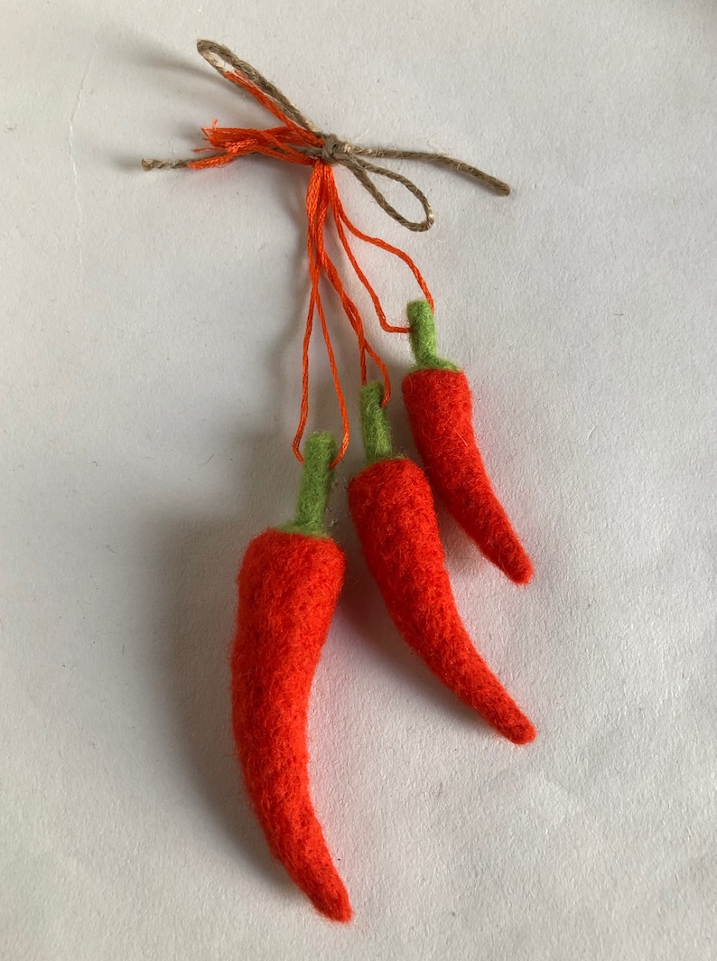 Set of 3 Mini Tiny Needle Felted Chilli Pepper Christmas Tree Decorations image 1