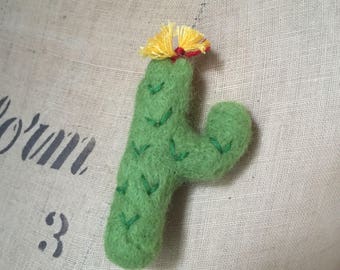 Needle Felted Cactus Cacti Brooch Pin Badge Green