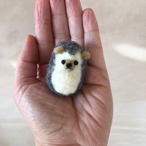Needle Felted Small Kawaii Hedgehog