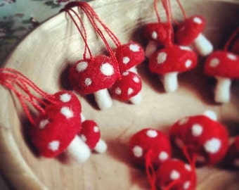 Set of 3 Mini Tiny Needle Felted Toadstool Mushroom Autumn Christmas Tree Decorations