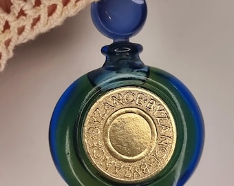 Antique R. Lalique WORTH Dans La Nuit Miniature Perfume Bottle