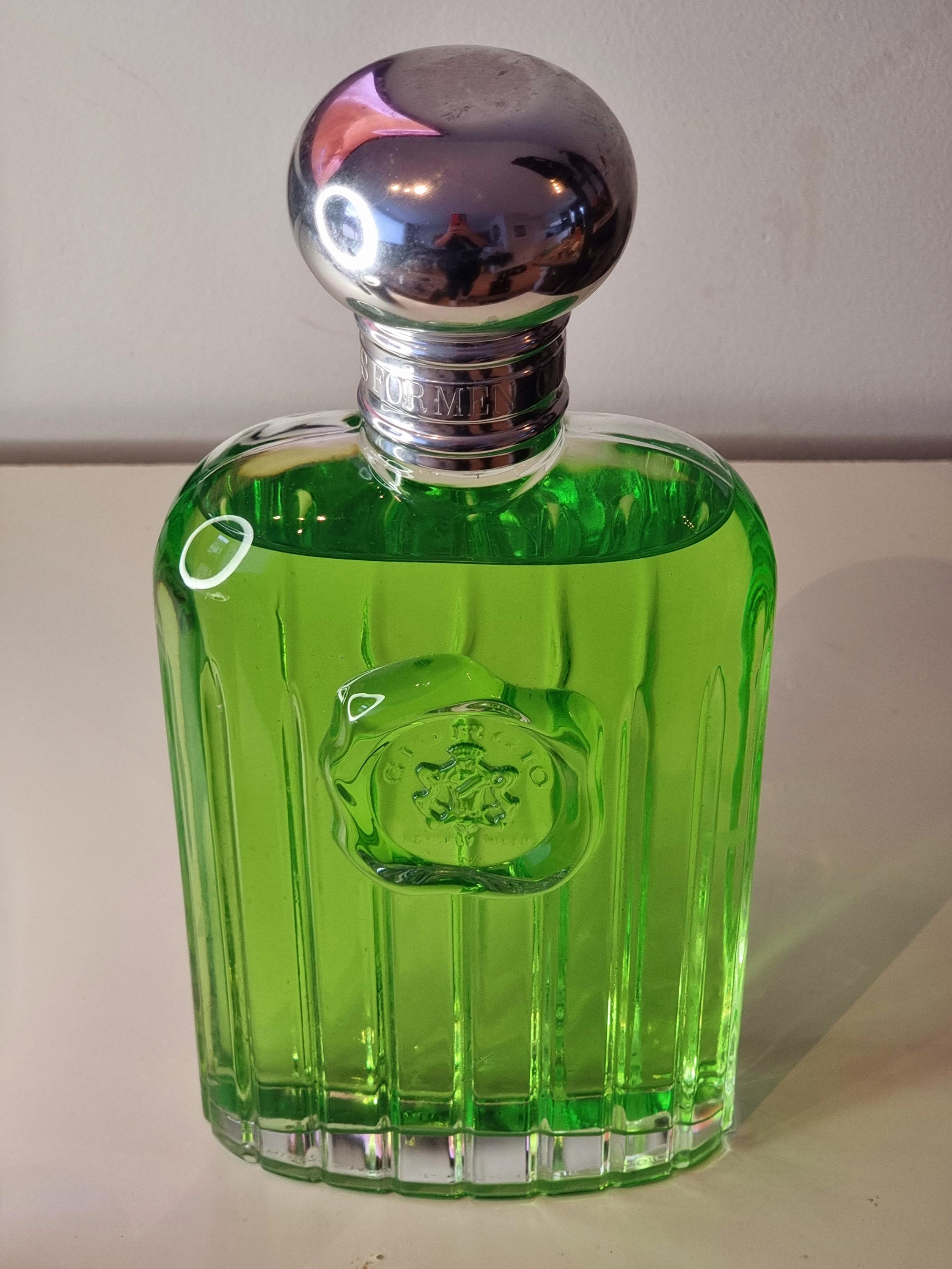 Riesen parfum flaschen
