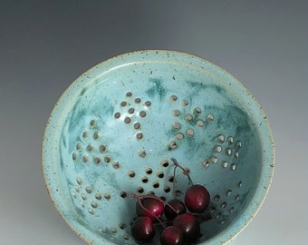 Berry Bowl with tray, ready to ship, ceramic strainer, pottery collander with tray, fruit bowl