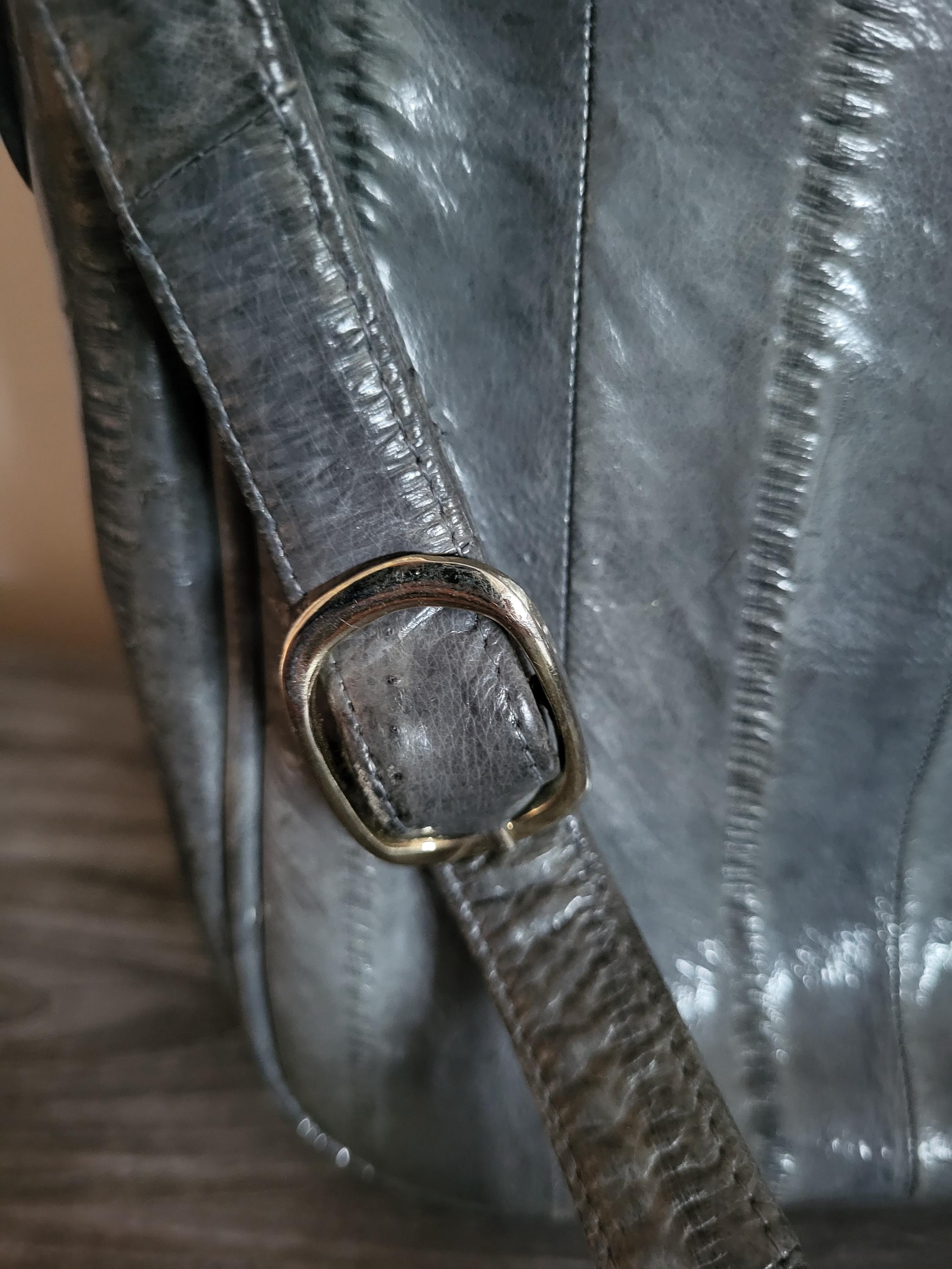 Vintage Gray Eel Skin Leather Shoulder Bag 1980s - Etsy display picture 1
