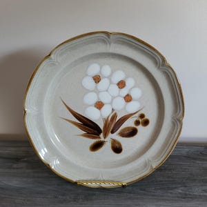 Vintage Hearthside Castlewood Stoneware 12 Inch Chop Plate, Japan 1970s