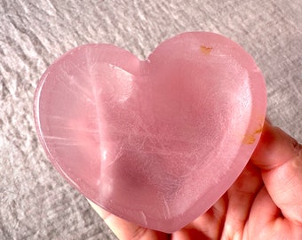 Deep Pink Rose Quartz Crystal Dish Crystal Bowl Heart Mozambique Rose Quartz Love Crystal Pink Heart Chakra Crystal Meditation Home Decor