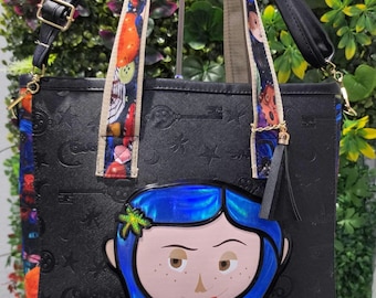 Coraline Tragetaschen 45 cm