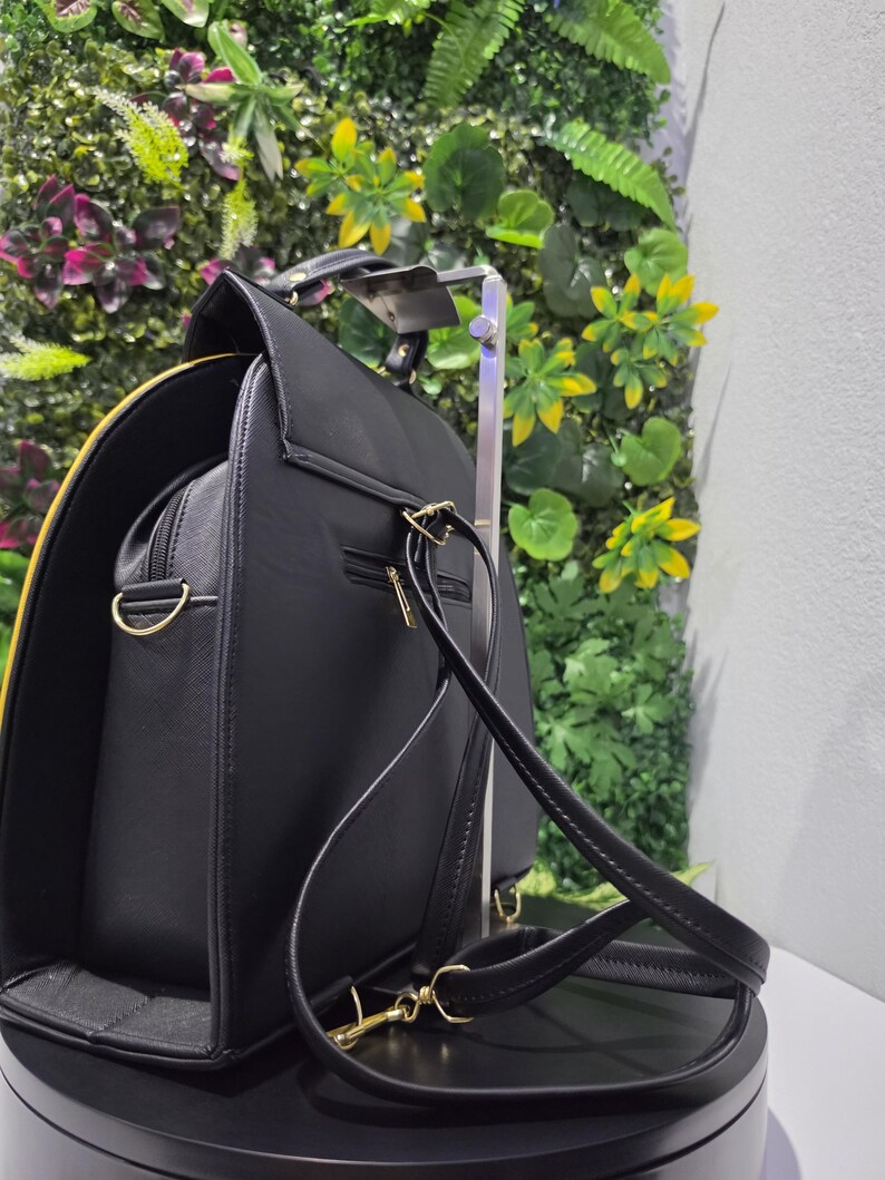 backpack coraline imagen 3