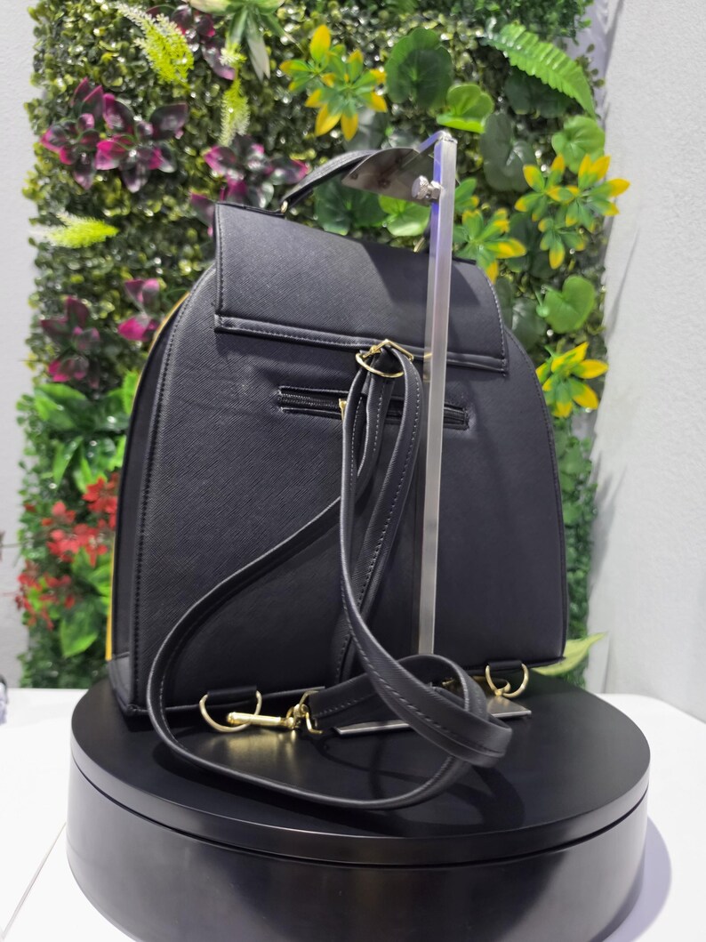 backpack coraline imagen 7