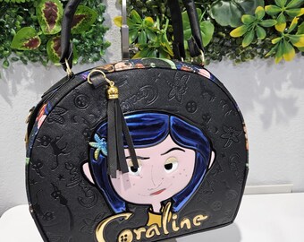 crossbody coraline