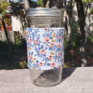 Mason jar cozy / mason jar sleeve - 24oz quart pint half-pint wide-mouth regular-mouth - Rifle Paper Co Les Fleurs Periwinkle