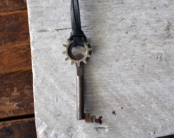 Mens Skeleton Key Necklace - Steampunk Key - Vintage Skeleton Key - Leather Key Necklace - Gear Necklace - Mens Key To My Heart Necklace