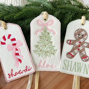 Personalized Embroidered Felt Christmas Tag – Velvet Ribbon Stocking Name