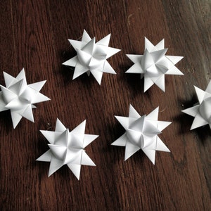 100 Paper Ornament Stars Home Decor Bright White image 4