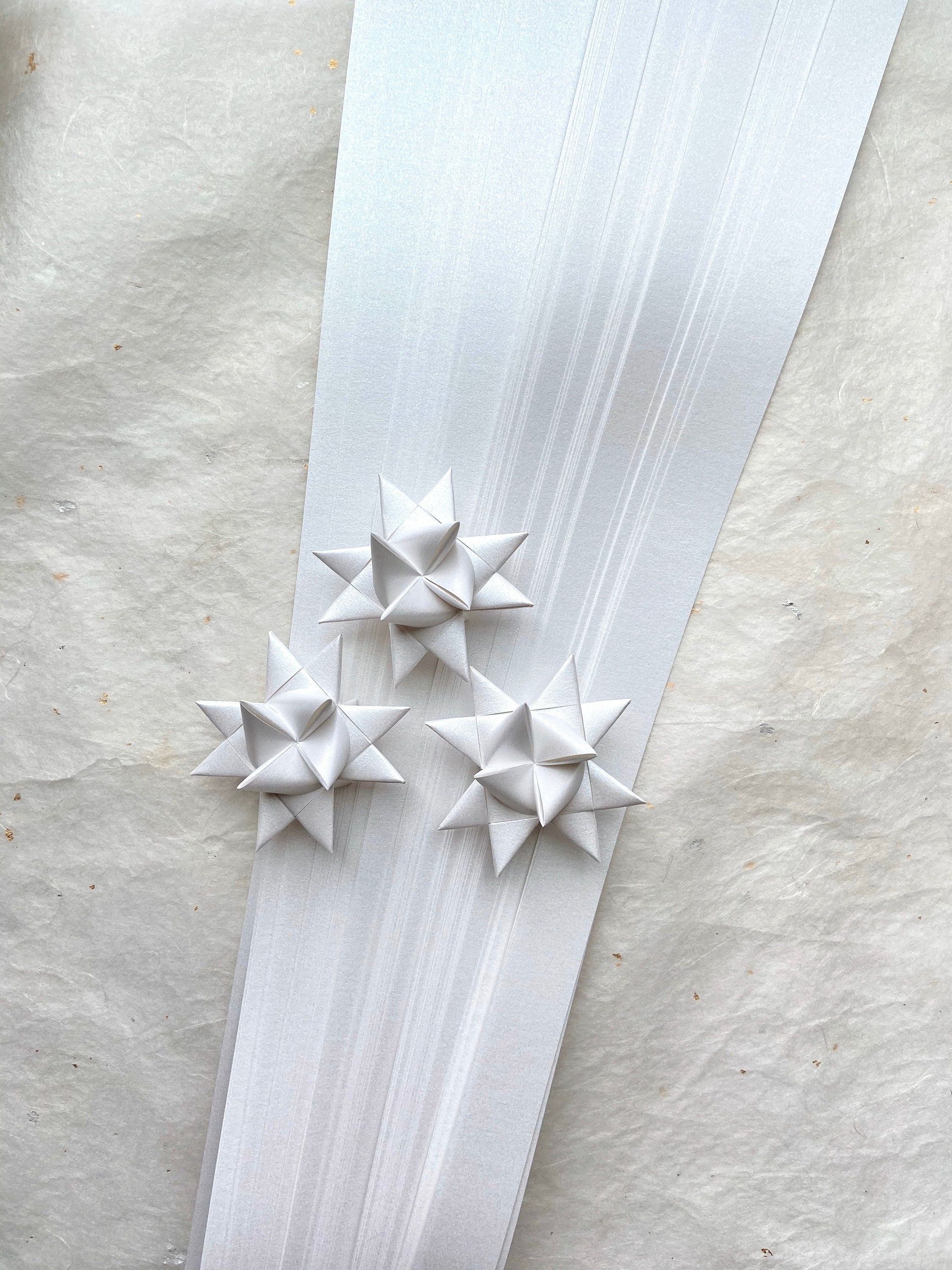 Shimmer Pearl Froebel Moravian German Star Paper Origami Ornaments  Traditional DIY Weaving Craft Projects 50 Strips 