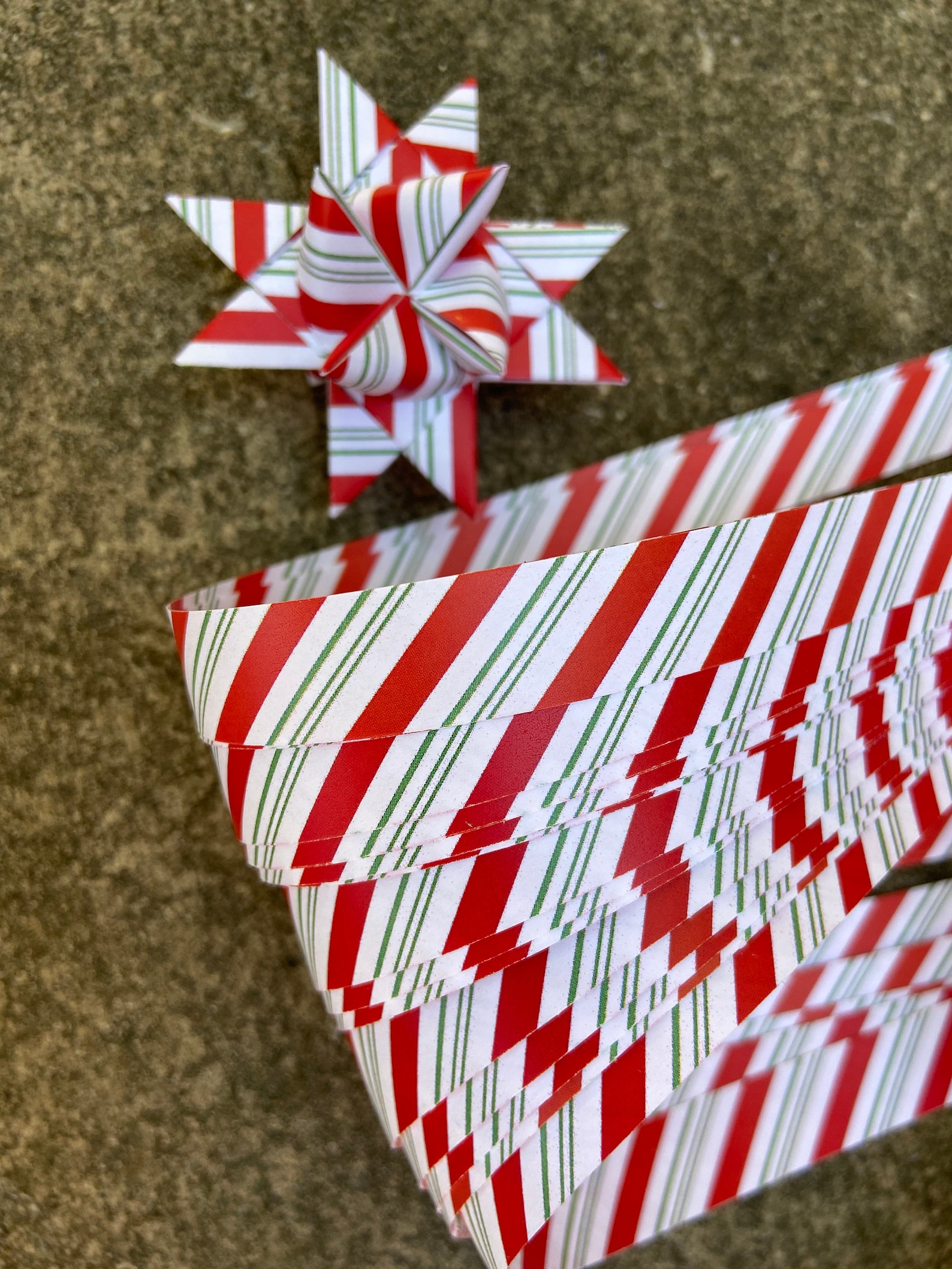 Candy Cane~ Froebel Moravian German Star Paper Origami Ornaments Holiday Christmas DIY Weaving Craft Projects (50 strips)